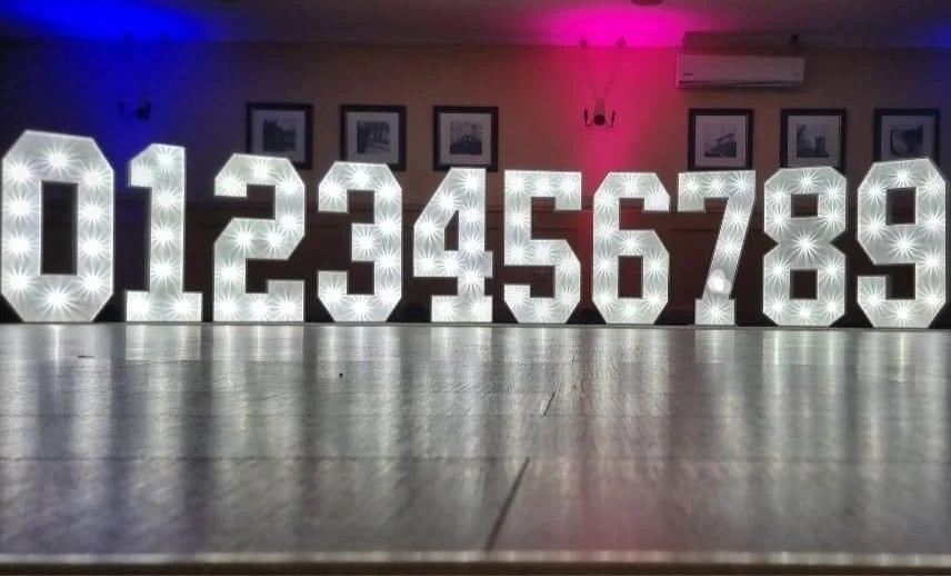 Full set of illuminated 4ft marquee numbers available to hire